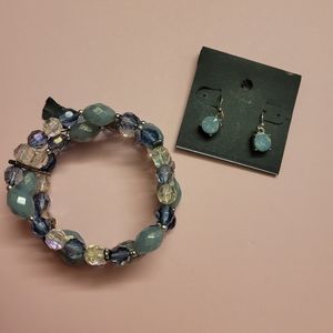 🍒5for$10 Blue bracelet and earing set